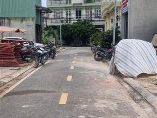 Xe hơi đỗ cửa tỉnh lộ 10 tân tạo bình tân.4m*16,5m. 2pn 3wc.sẵn sổ hồng. 4,5 tỷ.