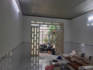 Nhà vị trí đẹp giá rẻ diện tích nhiều