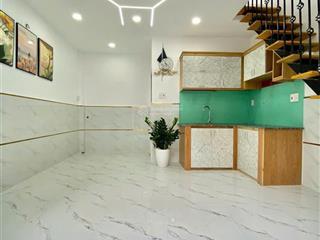 Bán nhà riêng ngay công viên d9, tân phú, 20m2, bao đẹp 2 tỷ 130 còn thương lượng!