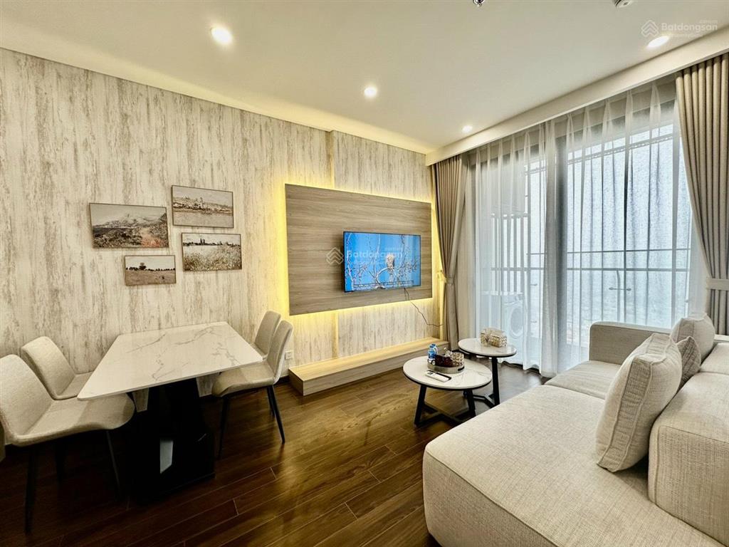 Tôi cần bán gấp căn 1pn+ 45m giá 2.7 tỷ đầy đủ nội thất toà mới kđt vinhomes smart city