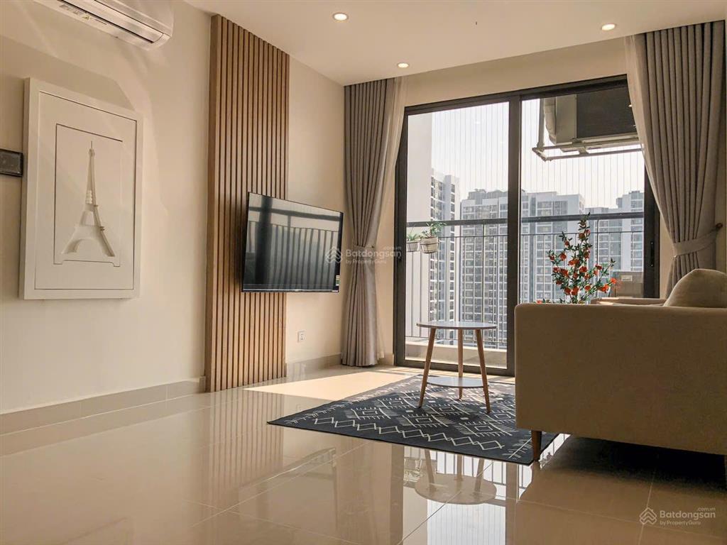 Cc bán studio 2.2 tỷ, 1pn + 3.15 tỷ , 2pn 55m2 3.9 tỷ, 2pn 64m2 4.3 tỷ, 3pn 5tỷ kđt vinhomes smart
