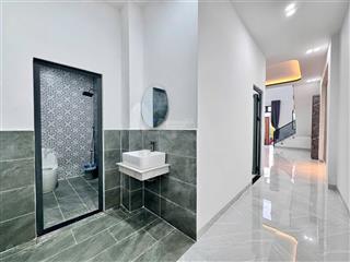 Nhà đẹp 100m2, sổ hồng sẵn, sang tên công chứng nhanh, đường gò hưu, mỹ hạnh, long an