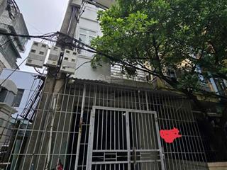 Bán nhà phố mai dịch cầu giấy.