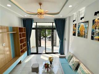 Chính chủ bán nhanh nhà q9 xây mới hoàn thiện