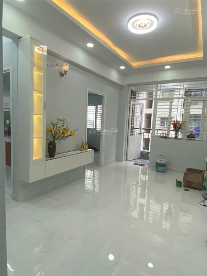 Chính chủ bán căn hộ mới cc phú thọ, q11 67m2 | 2 ban công