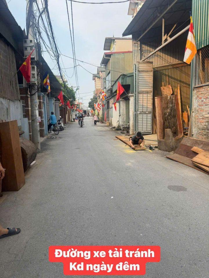 Nhà mặt đường 55m2 kinh doanh tốt vị trí đẹp chỉ 4 tỷ