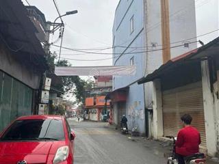 Bán lô 46 m, mặt đường kinh doanh rộng 5 m, oto đi thông rộng rãi, cho thuê kd giâ chỉ có 2.3 tỉ