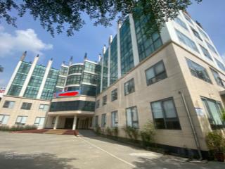 Cho thuê mặt bằng 700m2 x 5 tầng + sân rộng làm xkld tại hoài đức