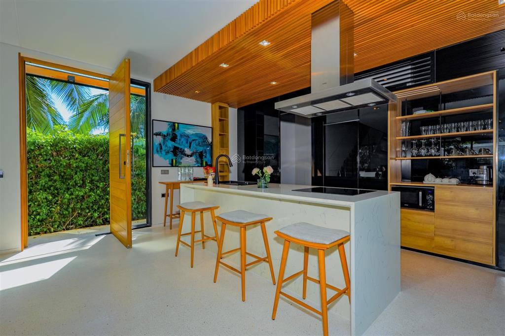 Bán bt sailing siêu đẹp, nhiều tiện ích tại phú quốc marina, 23 tỷ, 320m2