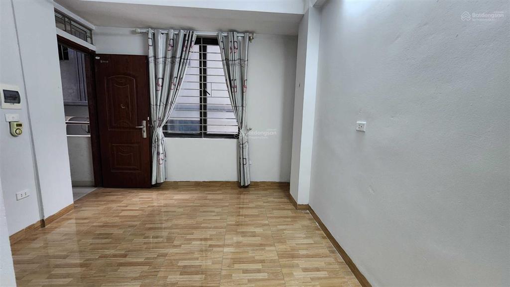 Phòng trọ nguyễn đình hoàn cầu giấy giá rẻ