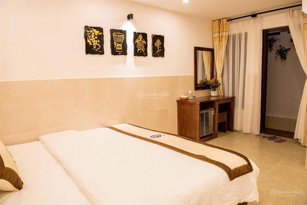 Bán biệt thự 2 mặt tiền ngay trung tâm hội an cách phố cổ 400m (ms472)