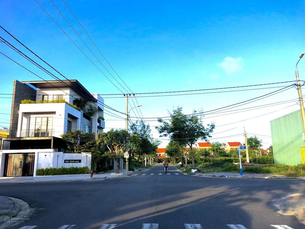 Hàng hiếm bán đất 2 mặt tiền tuyến đường huyết mạch hồ sinh thái trảng kèo lớn nhất tại hội an