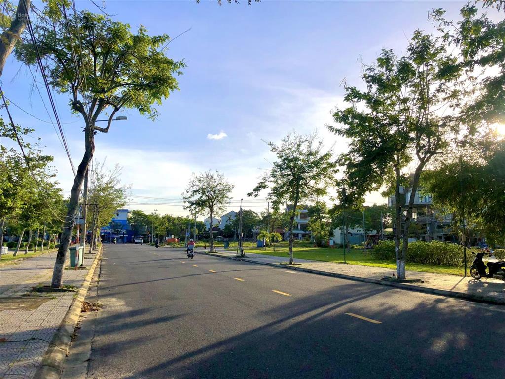 Hàng hiếm bán đất 2 mặt tiền tuyến đường huyết mạch hồ sinh thái trảng kèo lớn nhất tại hội an