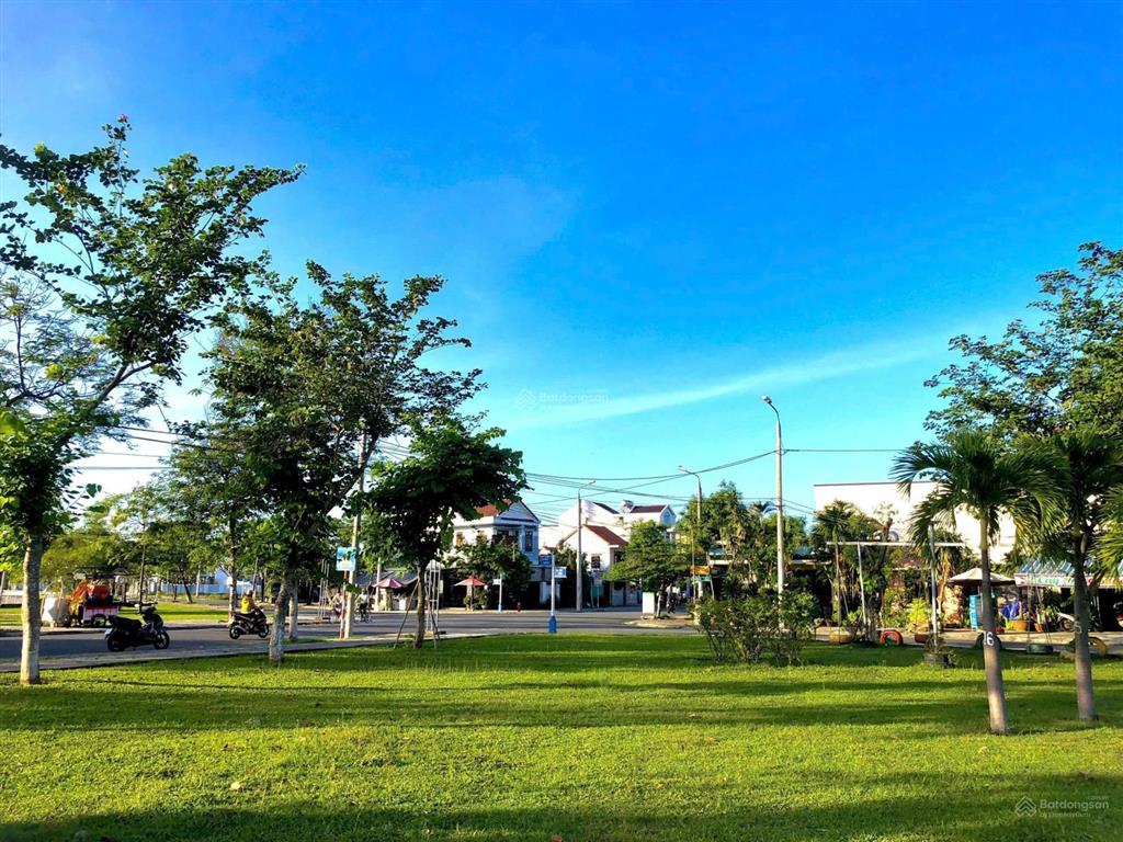 Siêu phẩm đất 3 mặt tiền view hồ trảng kèo chủ trương xây khách sạn 6 tầng vị trí vàng tt hội an