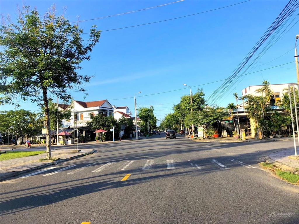 Siêu phẩm đất 3 mặt tiền view hồ trảng kèo chủ trương xây khách sạn 6 tầng vị trí vàng tt hội an