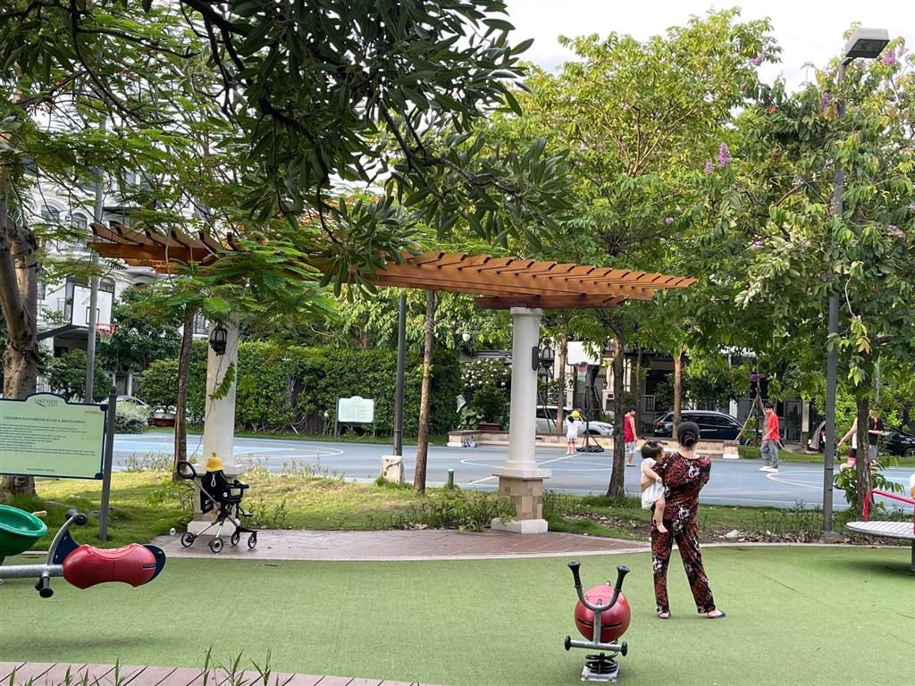 Lakeview city 5x20 vị trí đẹp view hồ, đường 25m hoàn thiện nội thất giá 23.8 tỷ.  0909 483 ***