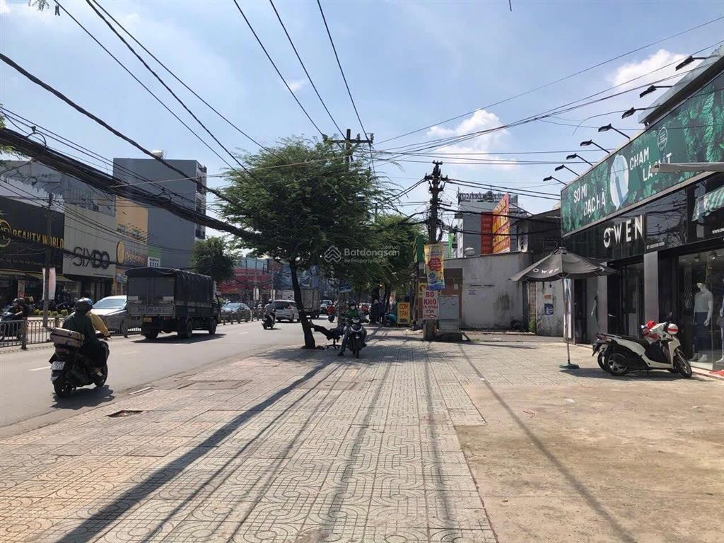 Nhà mặt tiền 20m đường ngay lê trọng tấn, quận tân phú, dt 22.5x63m, dtcn 1370m2