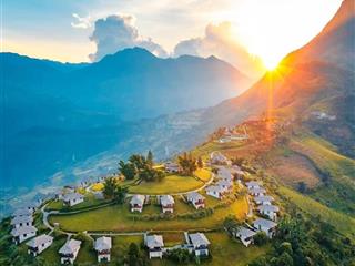 Tam đảo thứ 2 xung quanh quần thể nghỉ dưỡng, homestay. lô đất đẹp nhất khu. em trung 0903 455 ***