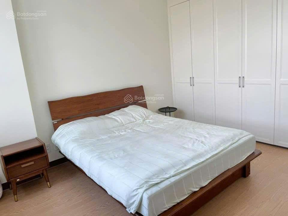 Chính chủ gửi thuê căn hộ 3pn trục căn h. diện tích 125m2 full đồ tại starlake