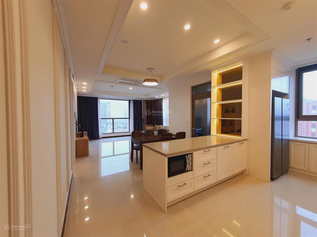 Chính chủ gửi thuê căn hộ 3pn trục căn h. diện tích 125m2 full đồ tại starlake