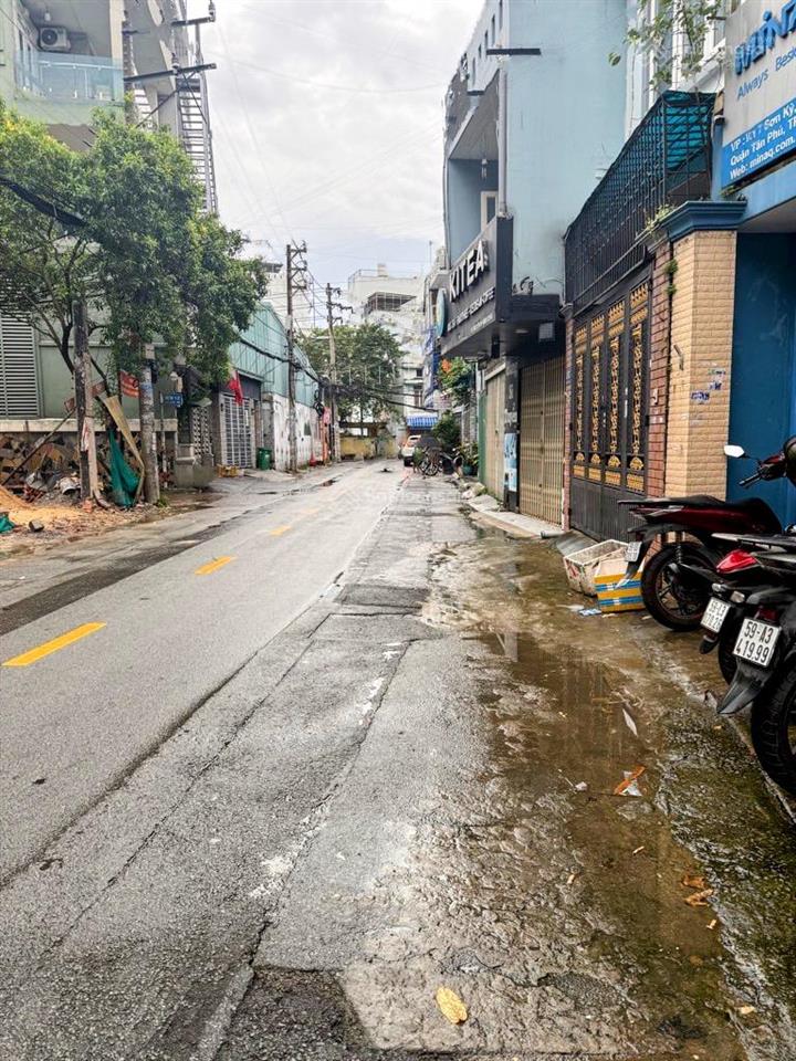 Bán gấp nhà hẻm xe hơi ngay đại học công thương . 86m2 , 4,8 x 18 , 3tầng . chỉ 8,4tỷ .