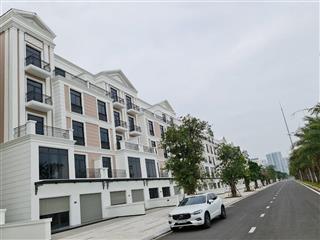 Thuê nhà phố 1 trệt 3 lầu  giá 35tr  căn độc quyền  gần trường vinshool