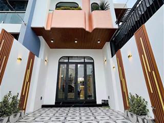 Bán nhanh nhà mới full nội thất thủ dầu một, bình dương