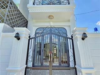 Bán nhà mặt tiền shr dt75m2 giá chỉ 2tỷ150 bến cát