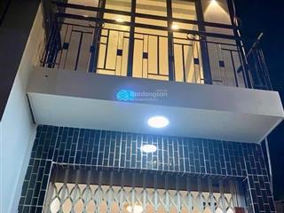 Cần bán nhà bình thạnh , giá 2 tỷ 5 , 4x8 m2 , shr , 0775 357 ***