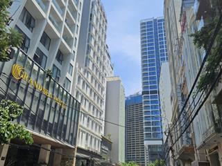 Bán khách sạn 4 sao. cách biển mỹ khê 1 km. 12 tầng