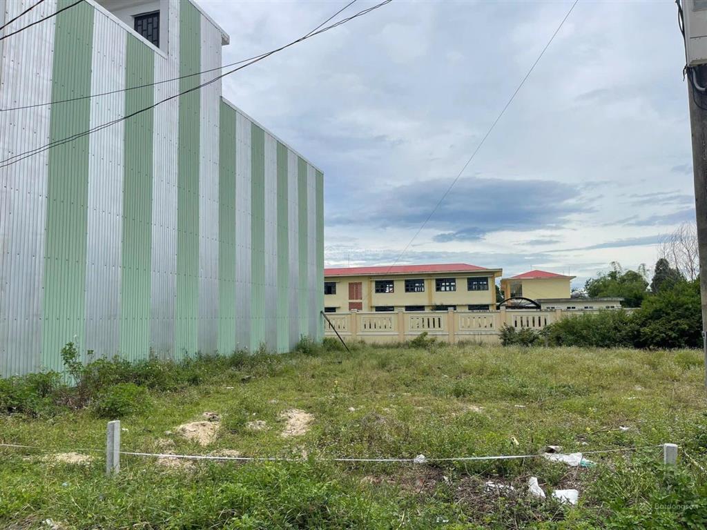 Bán lô đất cạnh trường tiểu học. cạnh tthc mới