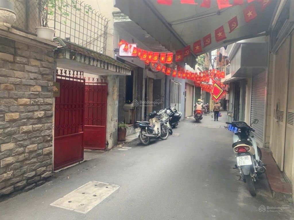 Bán gấp nhà mặt phố thịnh quang 30/50m2  4t  mt 3,5m  ô tô  kinh doanh  sđcc  giá 7.0 tỷ