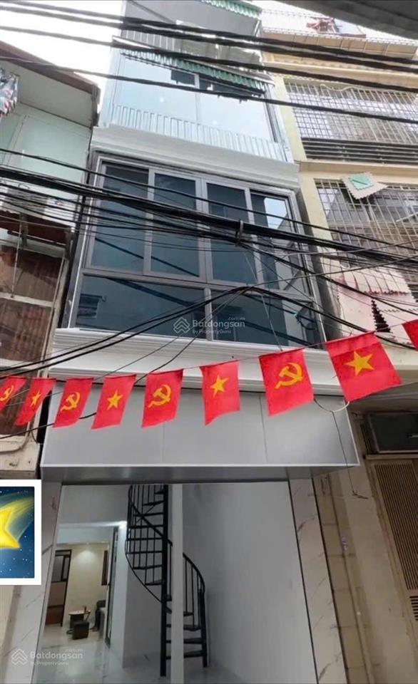 Bán gấp nhà mặt phố thịnh quang 30/50m2  4t  mt 3,5m  ô tô  kinh doanh  sđcc  giá 7.0 tỷ