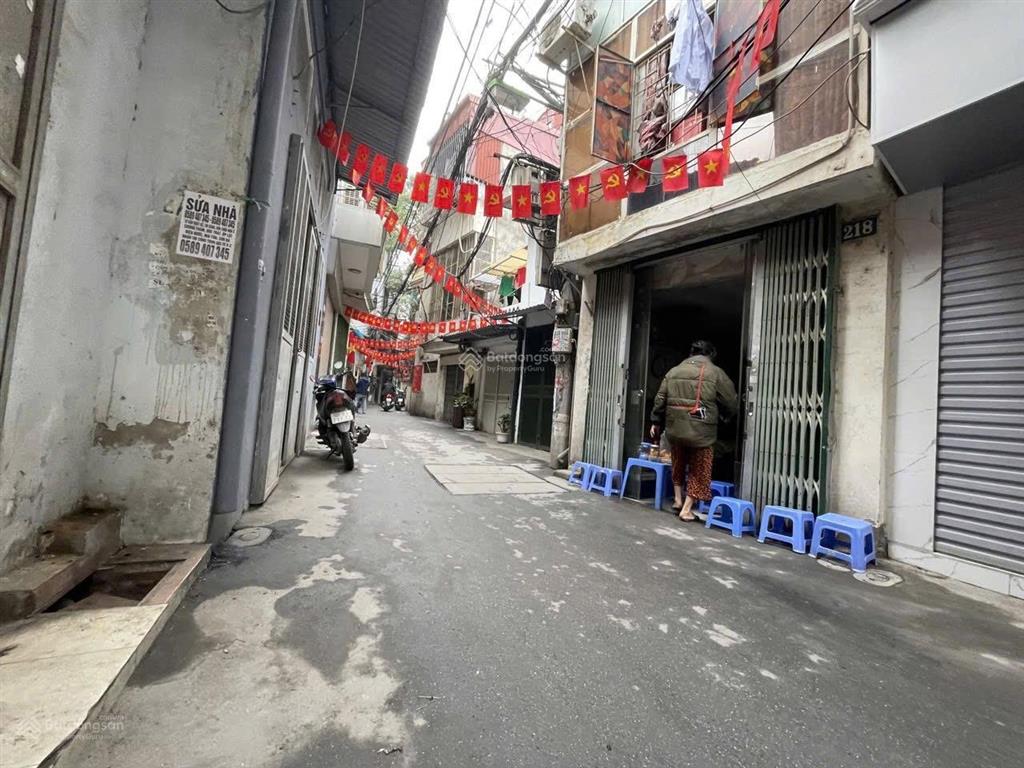 Bán gấp nhà mặt phố thịnh quang 30/50m2  4t  mt 3,5m  ô tô  kinh doanh  sđcc  giá 7.0 tỷ