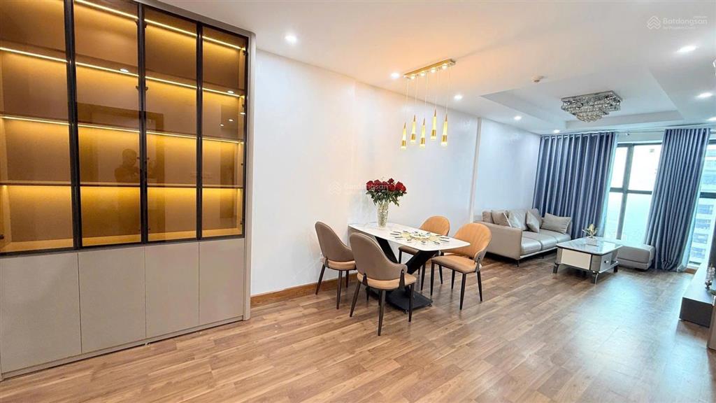 Bán chung cư goldmark city 136 hồ tùng mậu, nam từ liêm dt 78m | tầng cao toà r3 | giá 8.1 tỷ