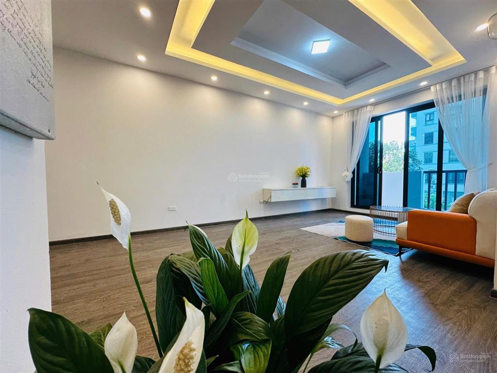 Chủ gửi bán căn chung cư lô góc cổ nhuế, 3 phòng ngủ, đủ đồ mới đẹp, sổ sẵn đẹp