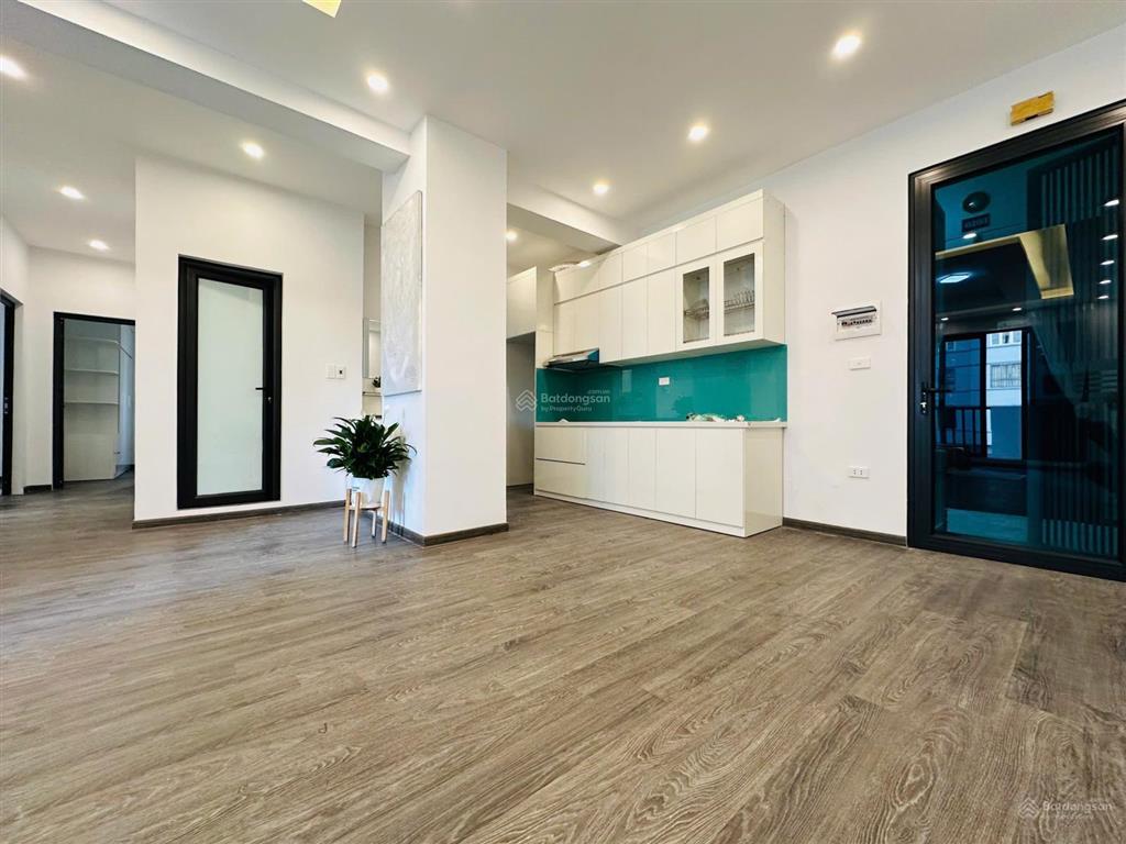 Chủ gửi bán căn chung cư lô góc cổ nhuế, 3 phòng ngủ, đủ đồ mới đẹp, sổ sẵn đẹp