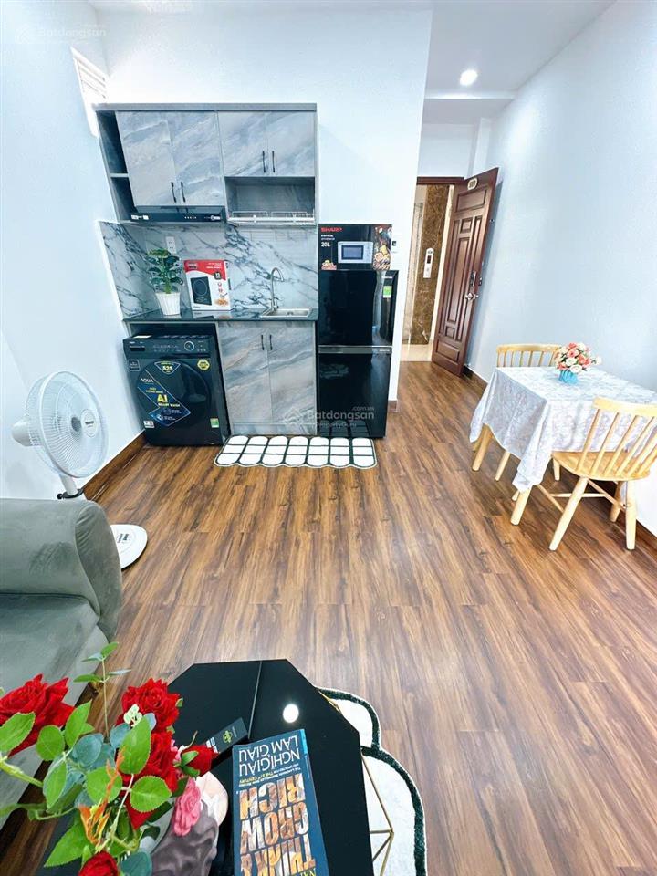 Căn hộ 1 phòng ngủ tách bếp có thang máy ban công lớn máy giặt riêng ở nhật tảo, quận 10