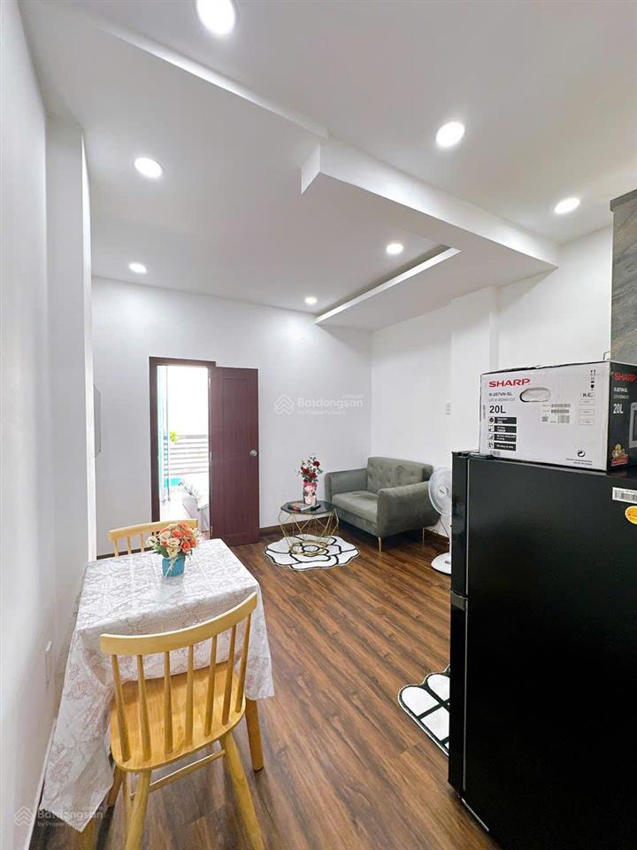 Căn hộ 1 phòng ngủ tách bếp có thang máy ban công lớn máy giặt riêng ở nhật tảo, quận 10