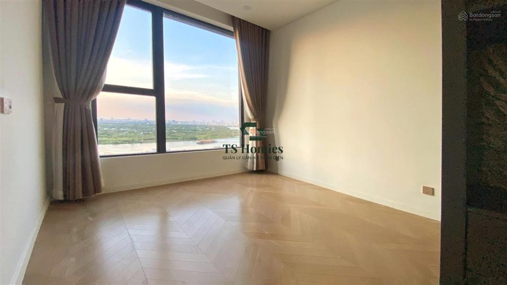 Độc quyền bán nhanh 2pn view sông trực diện lumiere riverside, sẵn hợp đồng thuê giá cao, sẵn sổ