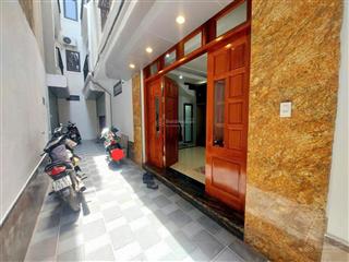 Trung tâm quận hai bà trưng  lê thanh nghị dt 32m2 x 5 tầng, mt 7.2m, nhà đẹp, gần phố