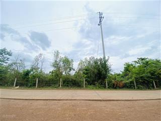 ( duy nhất ) bán đất 3 lô liền kề 2.700 m2  630 triệu / lô diện tích khủng gần tt buôn đôn đắk lắk