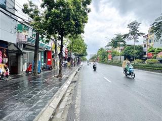 Nhà mặt đường sát ql32 , kinh doanh cafe 5 tầng x65m2 , phân lô + vỉa hè . 1x tỷ nhỏ