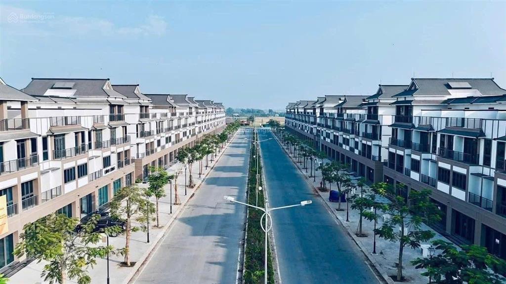 Bán nhà mặt phố tại imperia grand plaza đức hòa, ngay cổng vào vinhomes 7,5 tỷ, dt 110m2