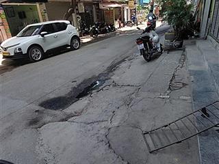 Tt mỗ lao  nhà dân xây 3 tầng 53m2 x 3 tầng, giá 7.4 tỷ