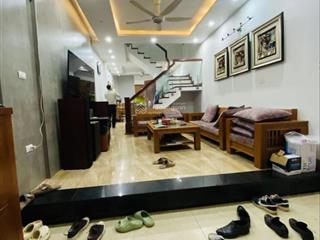 Nóng hổi!bán nhà mễ trì 55m5toto đỗ cổngtặng nội thất sịnchỉ 12 tỷ