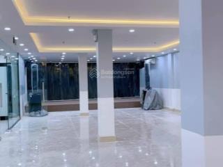 Bán tòa nhà văn phòng mặt phố quận cầu giấy. dt 280m2, 8 tầng thang máy, mặt tiền 11m. giá 92 tỷ