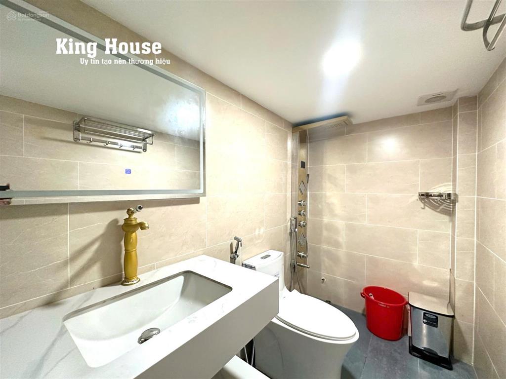 Cho thuê căn duplex ban công  35m2, 5tr9 máy giặt riêng, hẻm rộng tại nguyễn trãi , q1