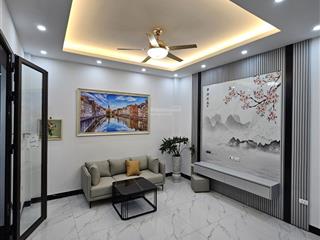 Bán gấp nhà riêng 30m2, 5,69 tỷ tại giang biên, long biên, hà nội
