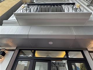 Bán gấp nhà riêng 30m2, 5,35 tỷ tại việt hưng, long biên, hà nội, đẹp, nhiều tiện ích
